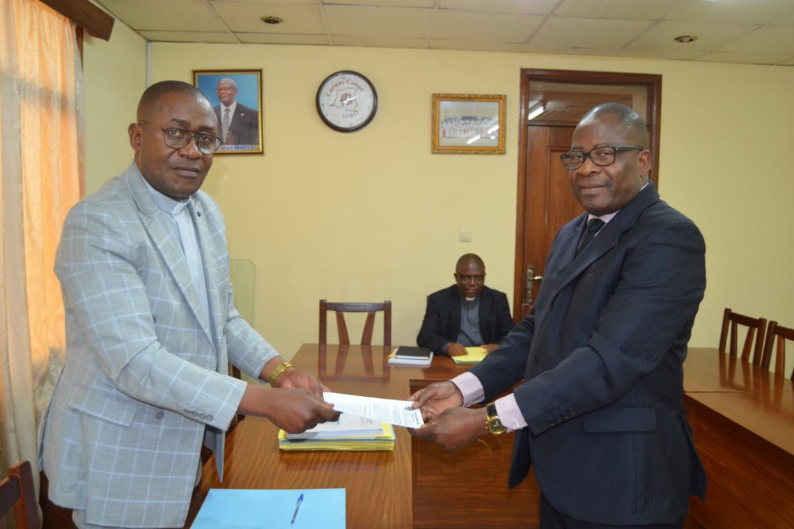 Caritas Congo : Abbé Edouard Makimba, succède à Boniface Nakwagelewi
