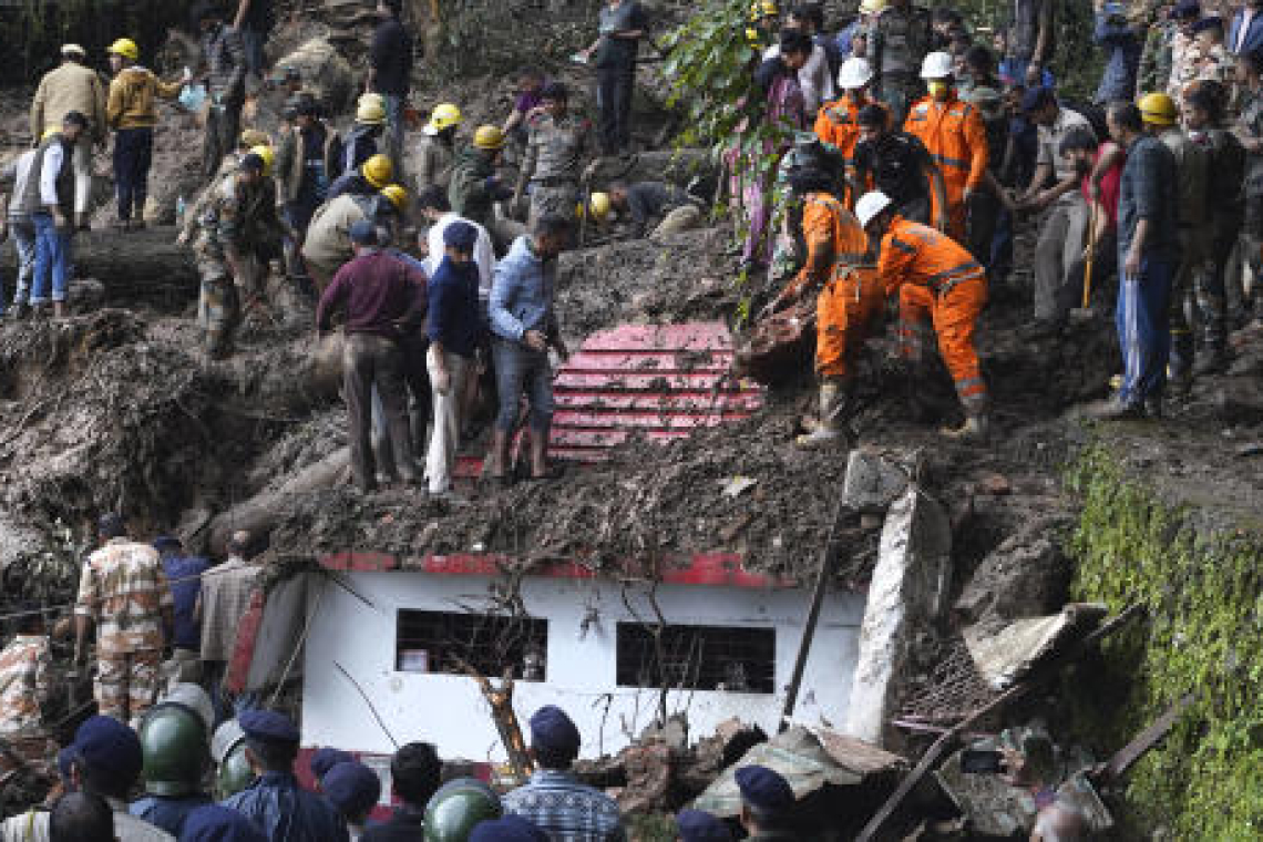 De fortes inondations et des glissements de terrain font plusieurs morts en Inde