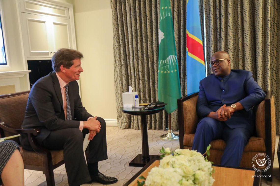 Le président Félix Tshisekedi échange avec le sous-secrétaire d'Etat pour l'exploitation des minerais stratégiques