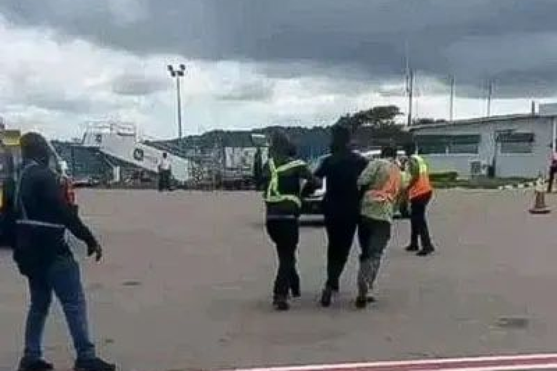 Ouganda : l’opposant Bobi Wine arrêté à son atterrissage à l’aéroport