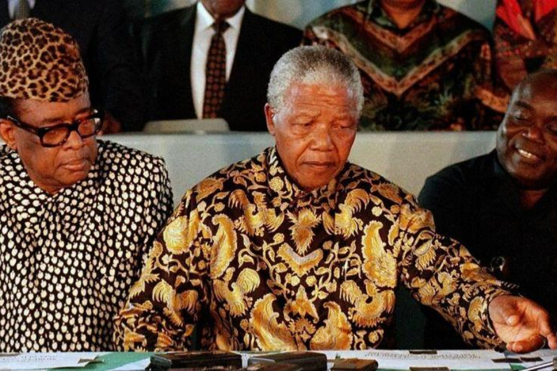 La fin du Maréchal Mobutu : aux origines de la rencontre Mobutu – Kabila sur l’Outeniqua
