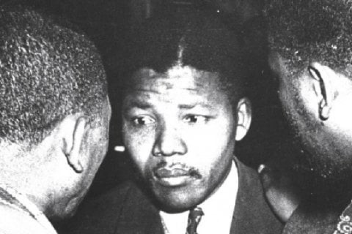 Le 12 juin 1964, Nelson Mandela est condamné à perpétuité 