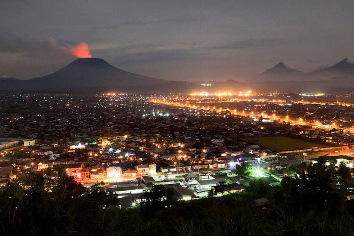 Nord-Kivu/Goma : Une lueur inquiétante au sommet du volcan Nyiragongo en pleine grève de l'OVG