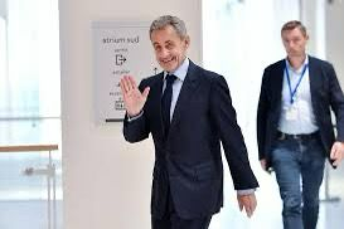 Affaire des écoutes : le bracelet électronique de Nicolas Sarkozy a été retiré